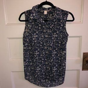 H&M Lightweight Blue Floral Sleeveless Blouse